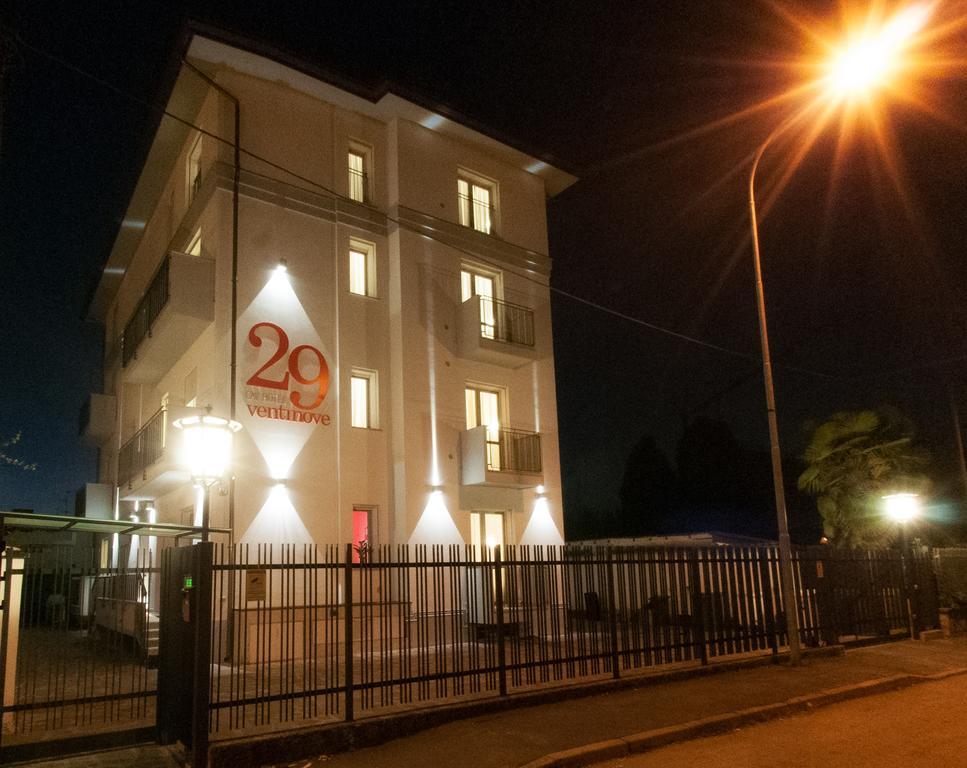 29 Cav Apartments Bollate Esterno foto